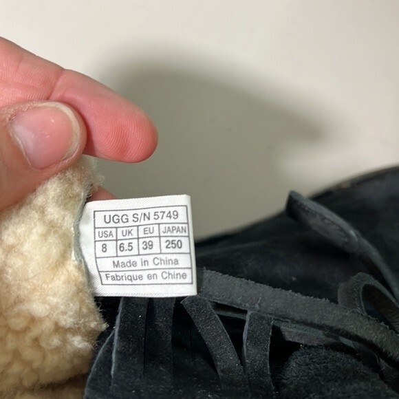 Ugg Gaviota Lace Up Fringe Booties Black 5749 Size 8 - Picture 11 of 12